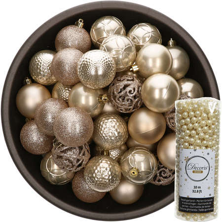 Plastic christmas baubles 6 cm incl. bead garland champagne