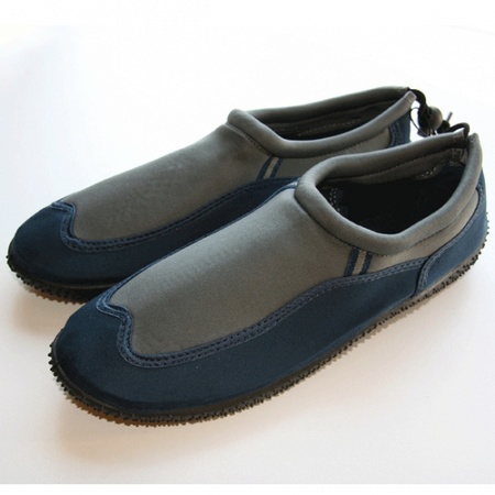 Water shoes for men